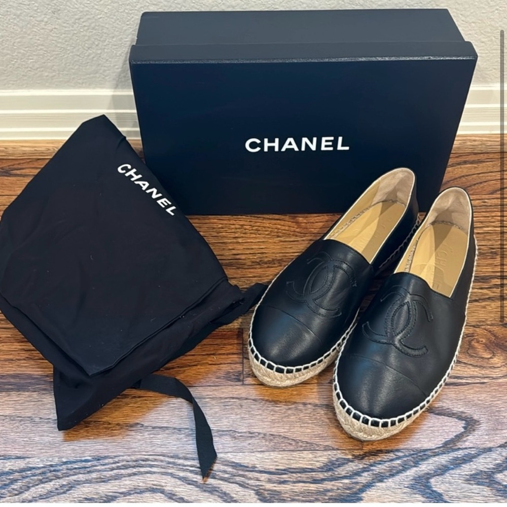 CHANEL ESPADRILLES BLACK